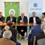 Firma Gobierno EBY 8