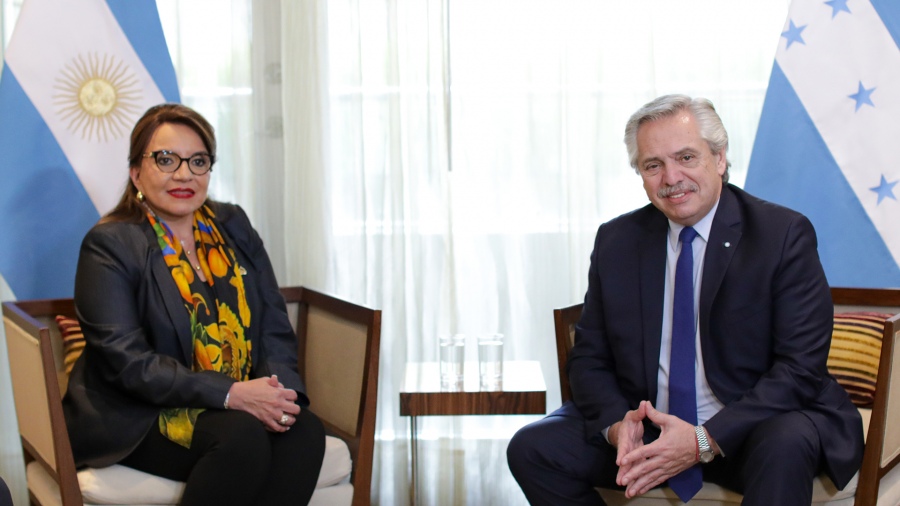 Alberto Fernndez junto a Xiomara Castro Foto Presidencia