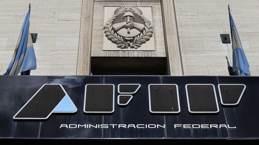 La AFIP cuenta con el Sistema integral de monitoreo de importaciones SIMI y el Sistema Integral de Monitoreo de Pagos al Exterior de Servicios Simpes que evala el cumplimiento fiscal y la capacidad econmica financiera de los contribuyentes