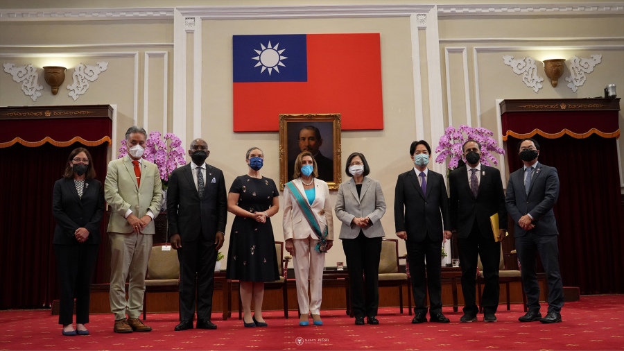 Tras la visita de Pelosi Beijing inici ejercicios militares por mar y aire en los alrededores de la isla Foto SpeakerPelosi