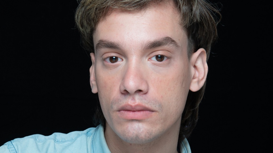 Todo bien mientras nos muramos por orden de ascendencia una pieza del dramaturgo croata Ivor Martinic