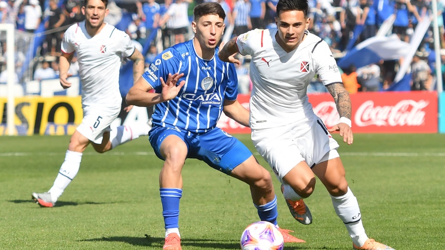 Independiente est en crisis mientras que Godoy Cruz es una de las sorpresas del campeonato Foto Fernando Gens 