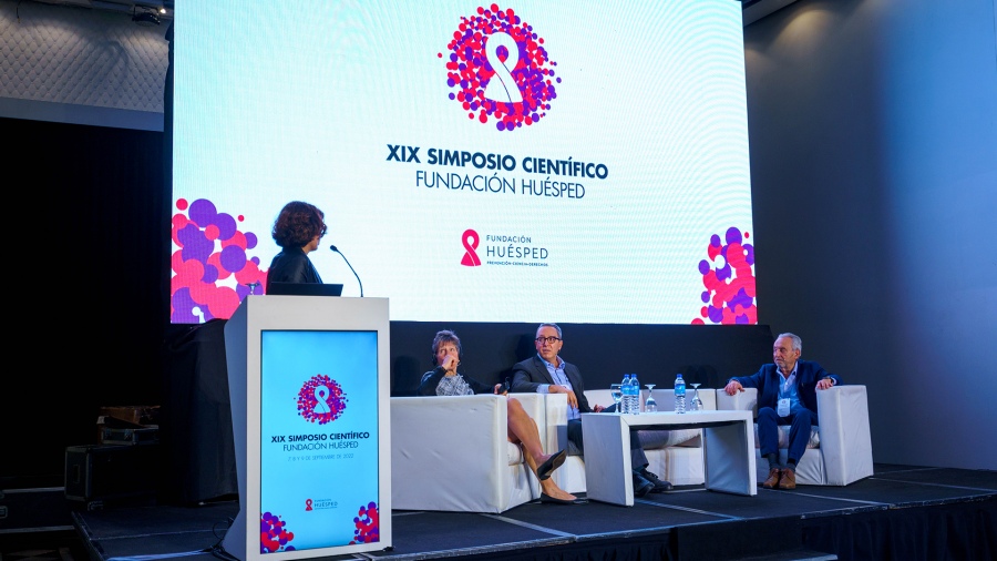 Apertura del XIX Simposio Cientfico de la Fundacin Huesped