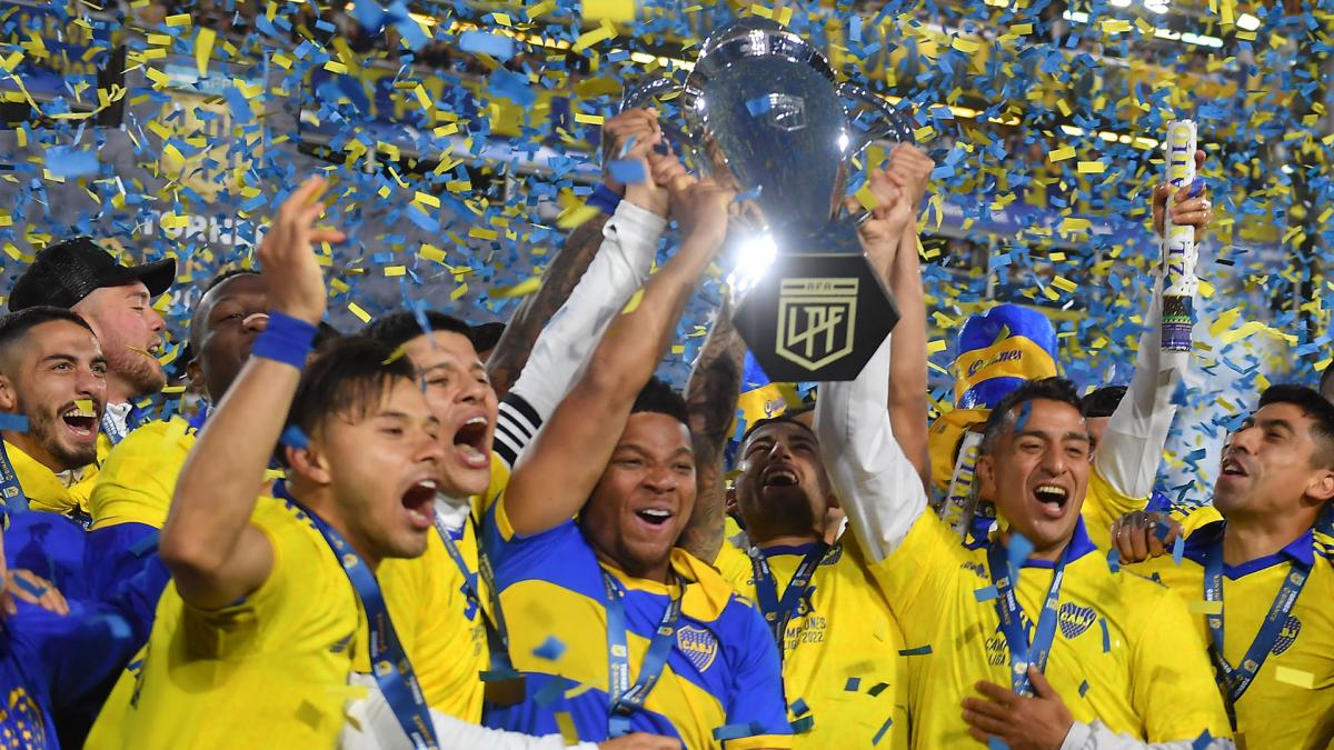 Boca en el festejo por la obtencin del torneo de la Liga Profesional de ftbol Foto Maximiliano Luna