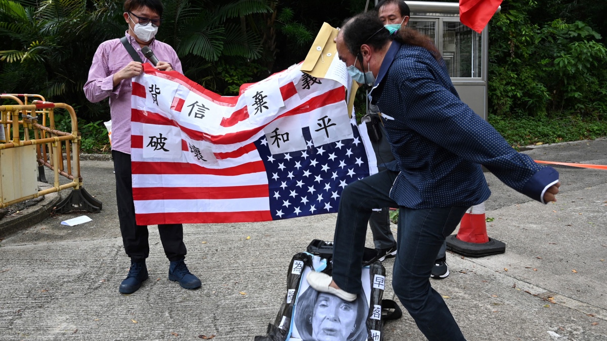 Protesta contra Pelosi en el consulado de Estados Unidos en Hong Kong Foto AFP