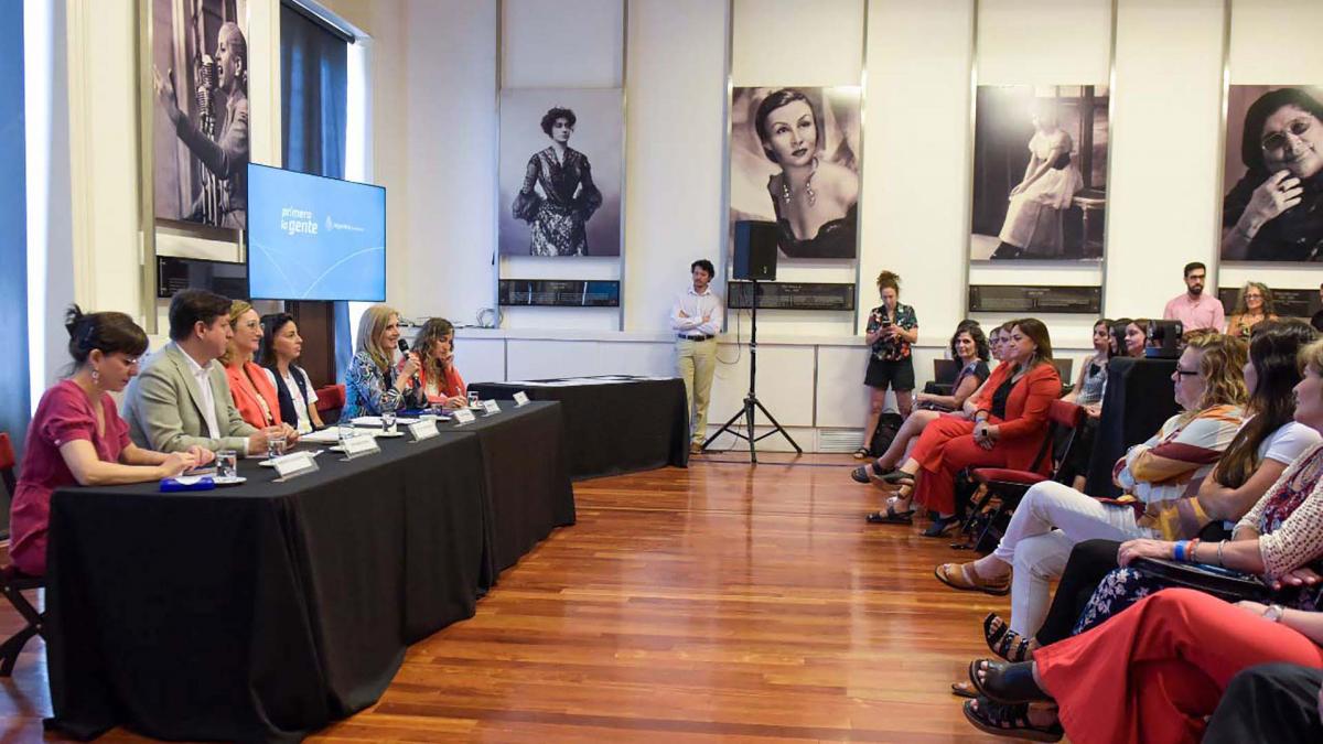 Llorente expres que el concurso representa el avance de todas nosotras como mujeres y de una sociedad y de un Estado que nos apoya Foto Prensa