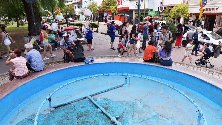 Los espejos de agua una opcin para paliar las altas temperaturas Foto Nicols Varvara 