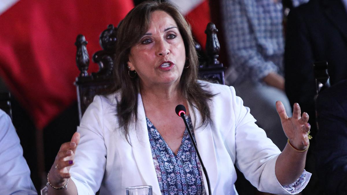 Dina Boluarte pidi adelantar las elecciones ente la crisis Foto AFP