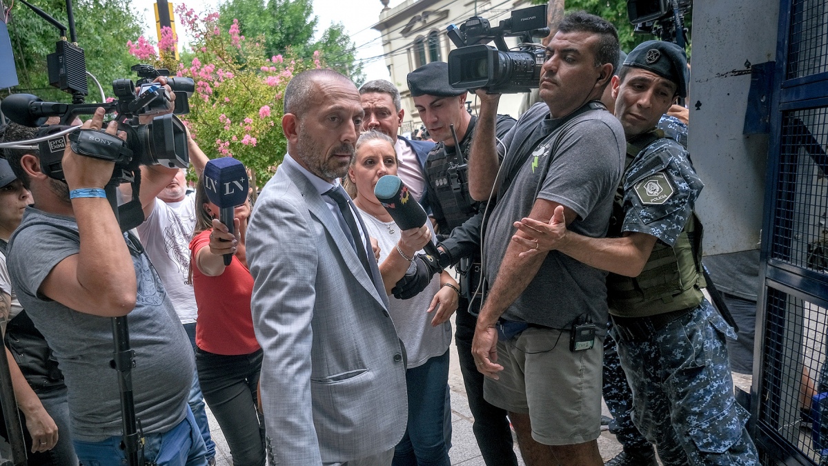 El abogado Tomei al ingresar a tribunales Foto Diego Izquierdo