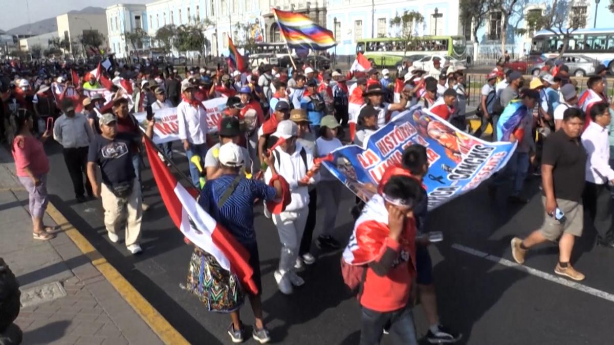 Siguen las protestas en Per