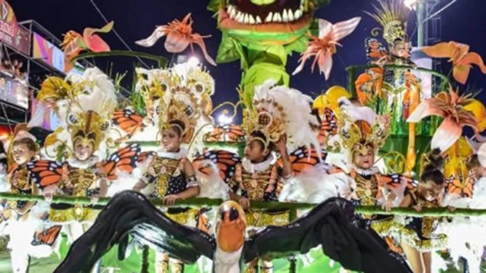 Del espectculo participan nueve comparsas Foto Instagram Carnaval Corrientes