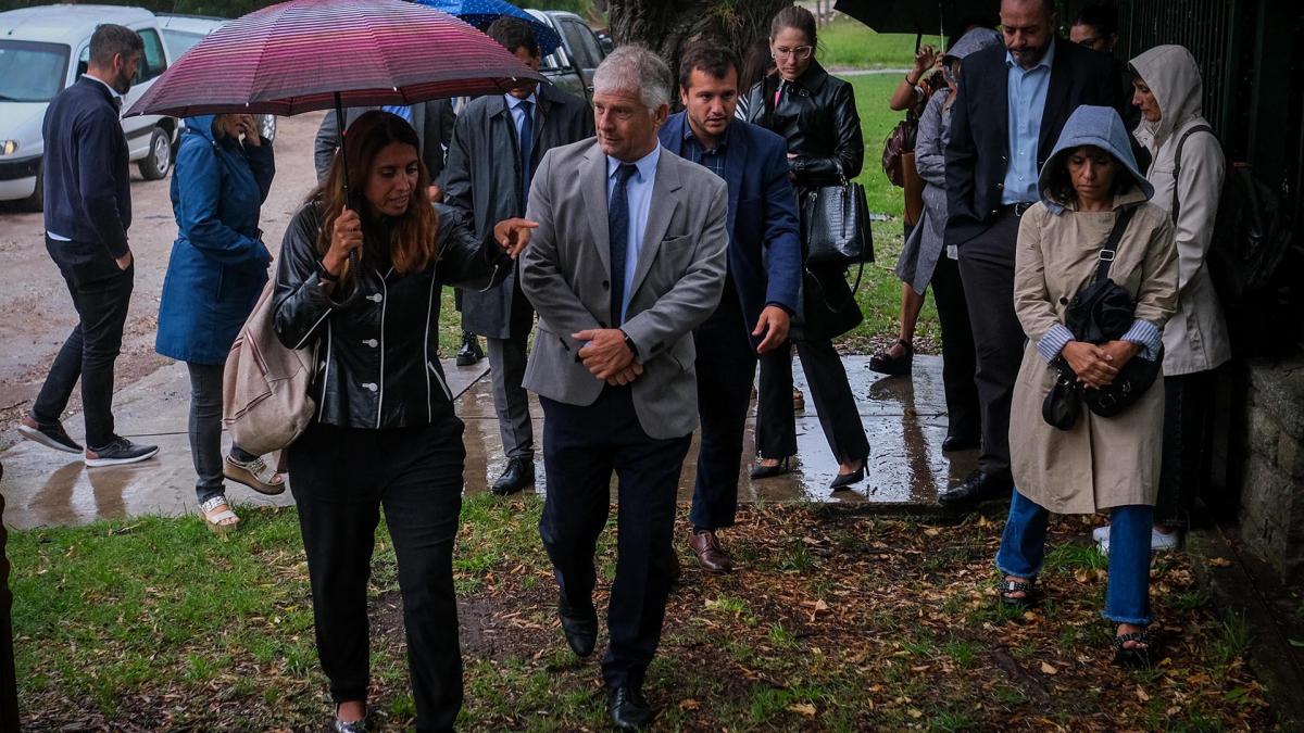 Fiscales jueces y abogados defensores y de la querella recorren la zona donde Luca Prez perdi la vida Foto Diego Izquierdo