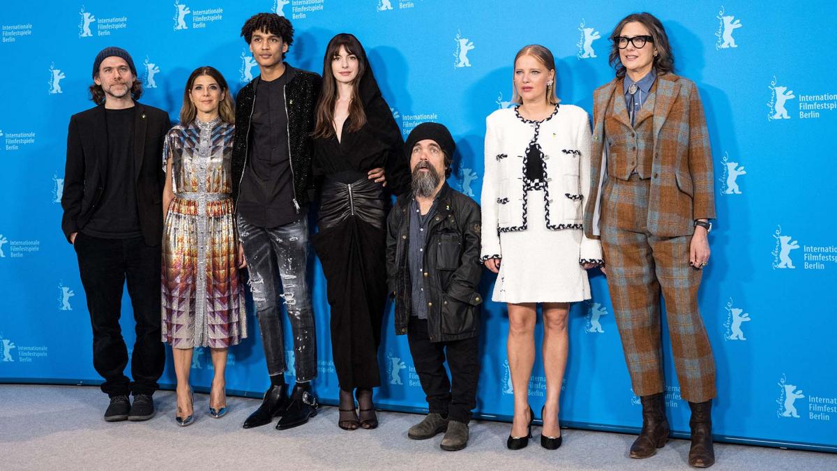 El elenco de She came to me con Marisa Tomei Anne Hathaway y Peter Dinklage como protagonistas principales Foto AFP