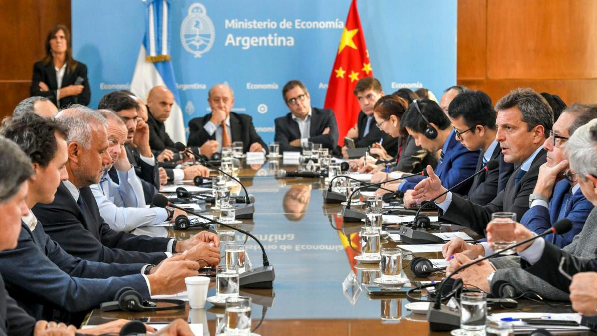 El acuerdo que se firm con China para utilizar el yuan como moneda para las importaciones Foto prensa Ministerio de Economa
