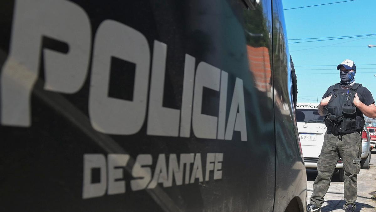 Los vecinos de Rosario merecen saber quines son los que se aprovechan de estas bajezas para echar nafta al fuego dijo Corach Foto Sebastin Granata Archivo