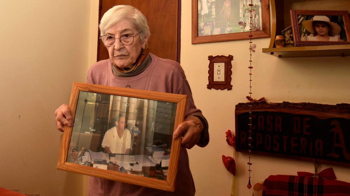 Dora Calo 89 fue una de las enfermeras de Favaloro en La Pampa Guarda infinidad de ancdotas Foto Horacio Culaciatti