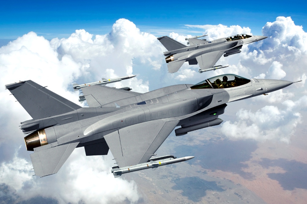 EEUU podra transferir varios F16 a Ucrania