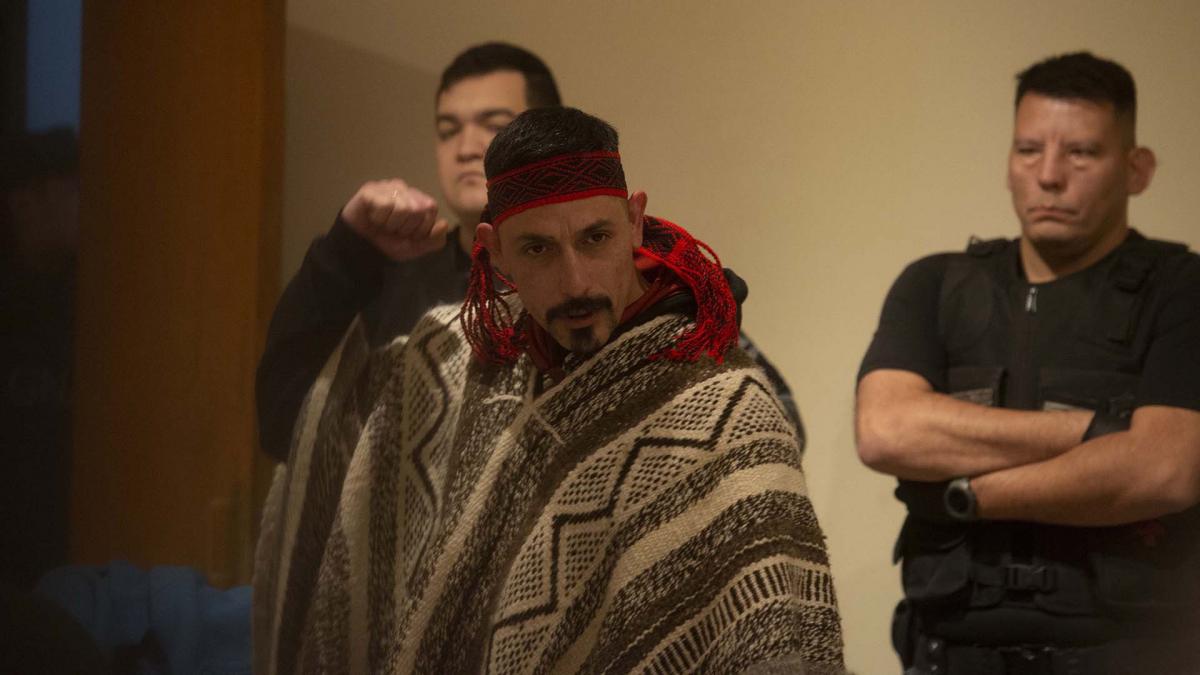 Jones Huala si se cumple la extradicin deber cumplir un ao y ocho meses de condena en Chile para recuperar la libertad Foto Alejandra Bertoliche