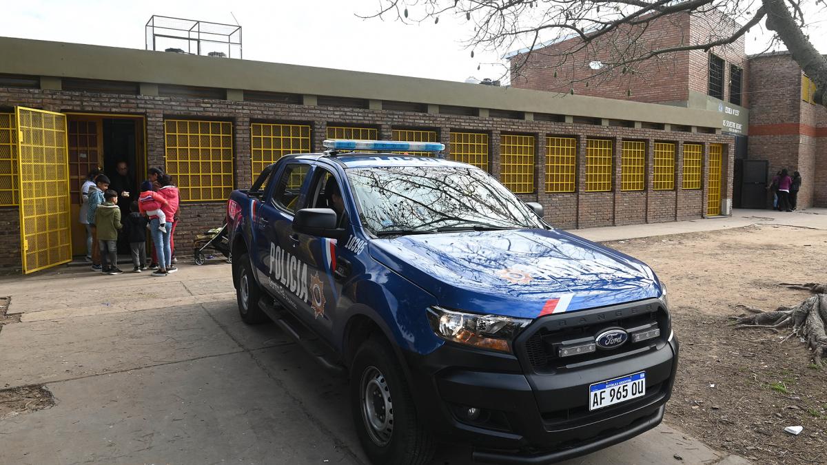 Los tres detenidos fueron identificados como Juan Antonio Trinidad Gmez 28 Cristian Bordn 36 y Cinthia Romina Fernndez 27 Foto Sebastin Granata