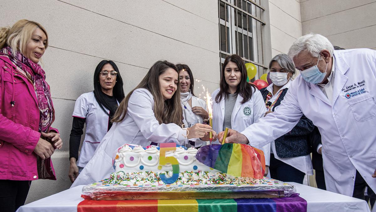 Dos personas trans forman parte del equipo de trabajo del consultorio Foto Prensa