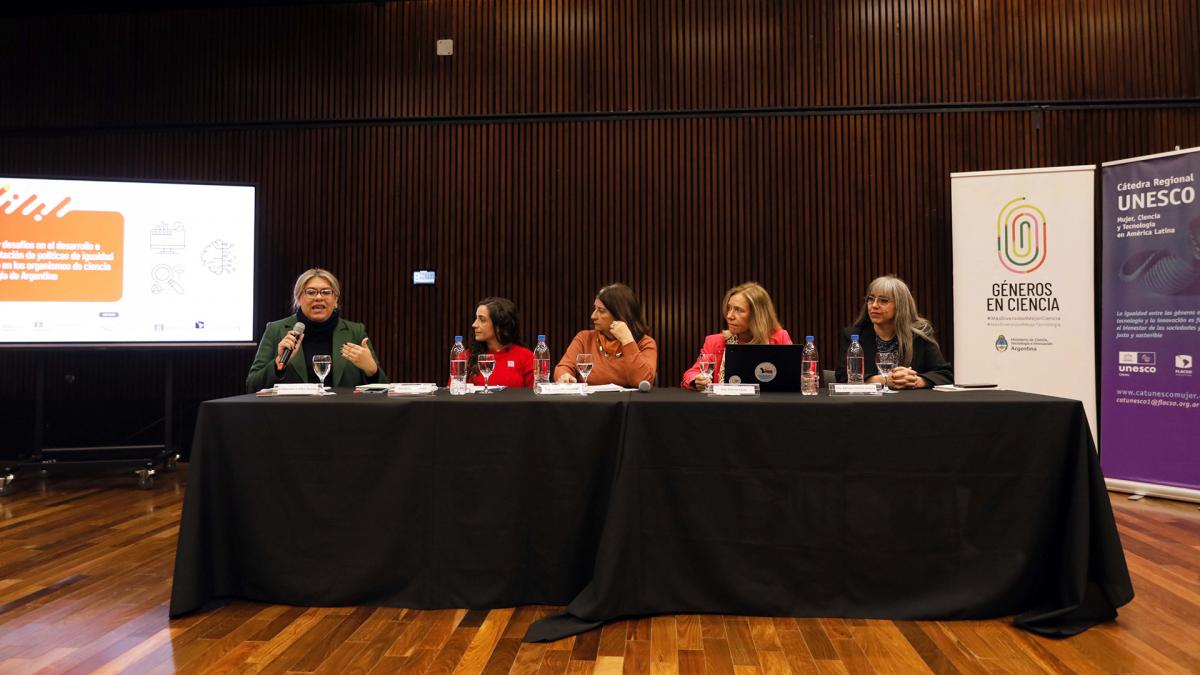 El simposio se realiza en el Centro Cultural de la Ciencia Foto prensa