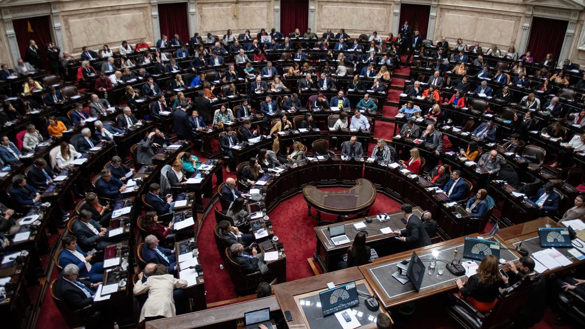 Si se aprueba el proyecto slo pagarn el impuesto a las Ganancias 88000 contribuyentes lo que representa menos del 1 del total de las remuneraciones jubilaciones y pensiones Foto Eliana Obregn