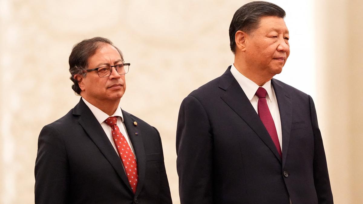 Durante su visita a Beijing el presidente latinoamericano se reuni con empresarios para acordar obras ferroviarias Foto AFP