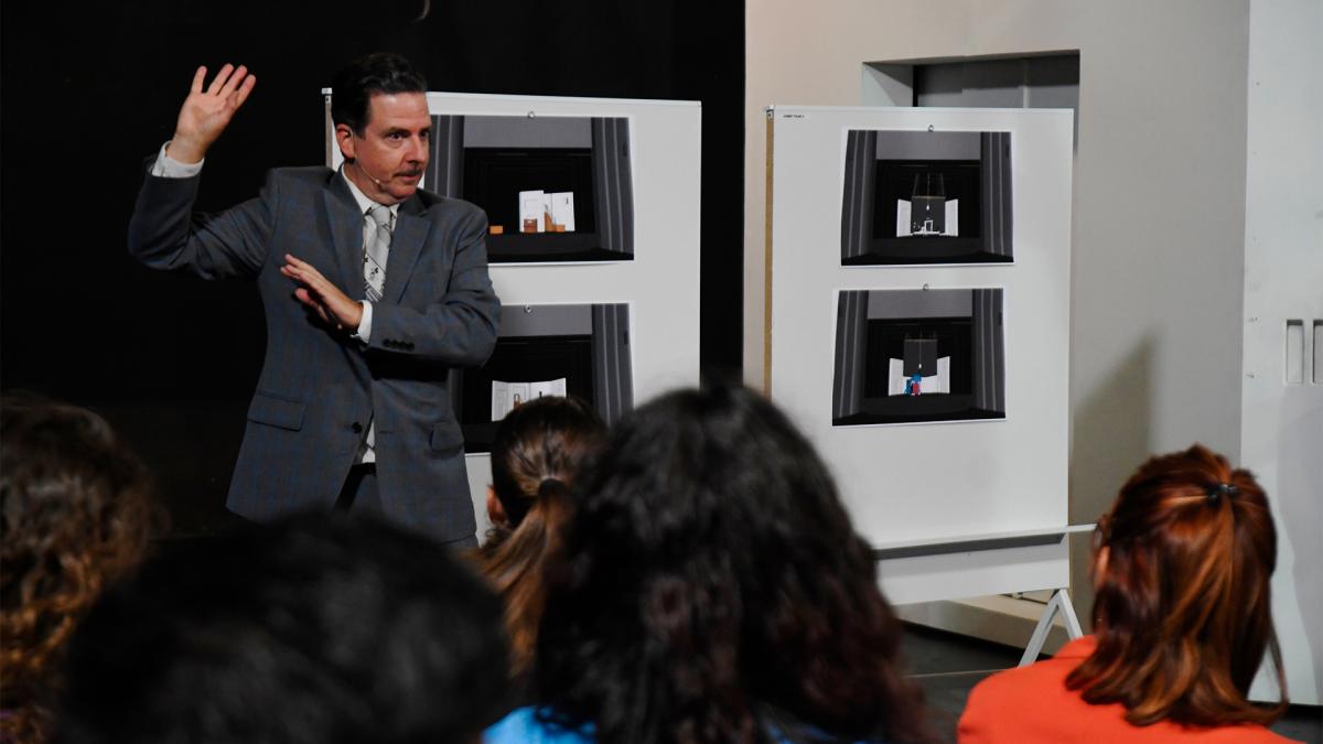 El sosias de Disney que tambin forma parte de este recorrido por la historia del sello de Hollywood Foto Daniel Dabove