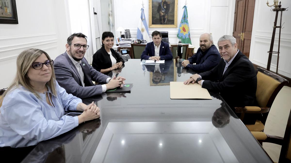 La reunin de este mircoles para la firma de convenios Foto Prensa