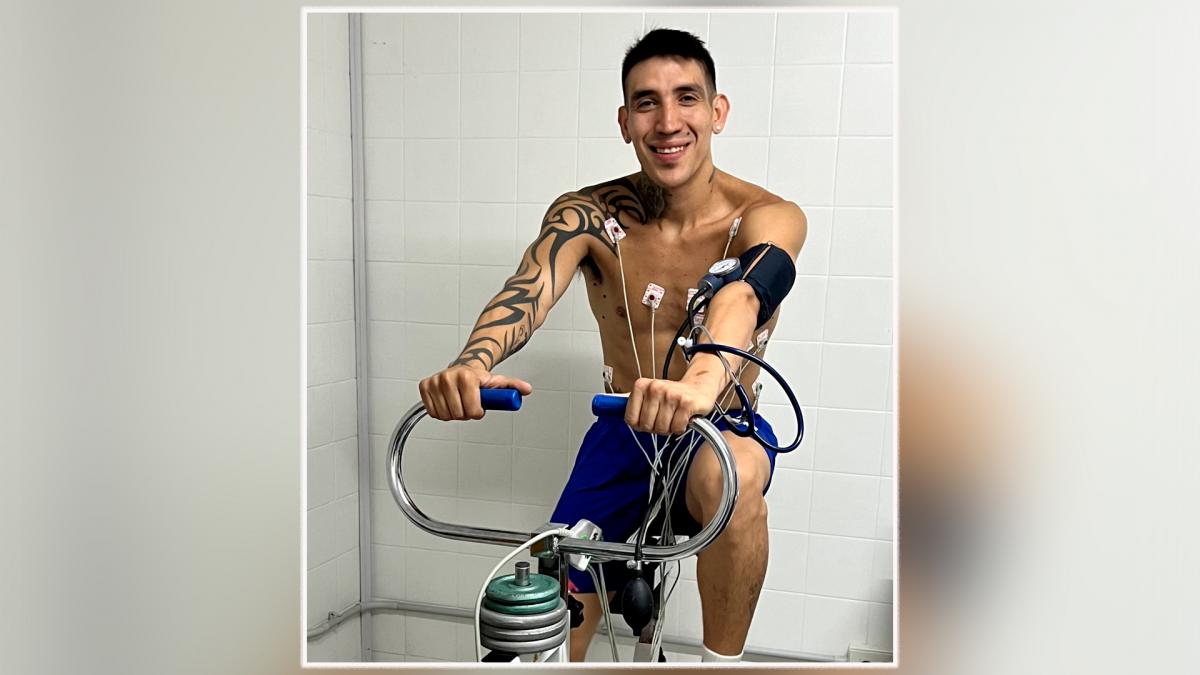 Centurin se present en Vlez para sus estudios mdicos con el plantel Foto X Velez