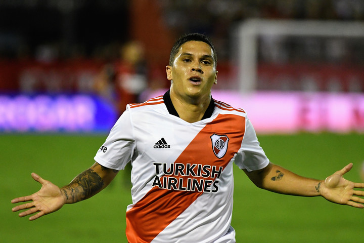 Juanfer Quintero hizo historia con la camiseta de River. (JJ. García)