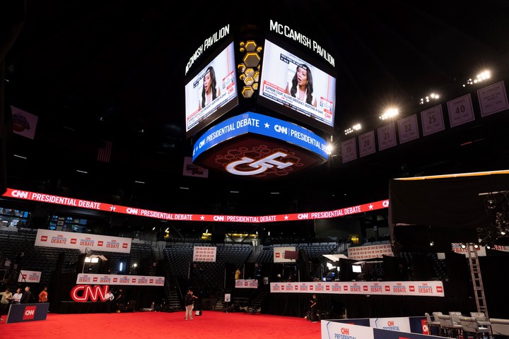 La sala de giro del Pabellón McCamish del Instituto de Tecnología de Georgia antes del primer debate electoral presidencial de 2024 entre Biden y Trump. Foto EFE