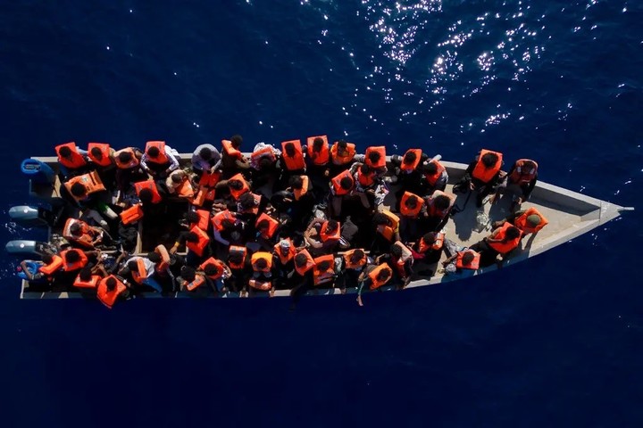 Las muertes de migrantes en el Mediterráneo han atraído la atención mundial en la última década, pero el número de los que mueren en el desierto puede ser al menos el doble, según un informe elaborado en parte por las Naciones Unidas. Foto Joan Mateu Parra/Associated Press