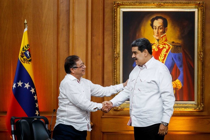 Los presidentes de Colombia, Gustavo Petro, y de Venezuela, Nicolás Maduro, en noviembre de 2022. Foto: EFE