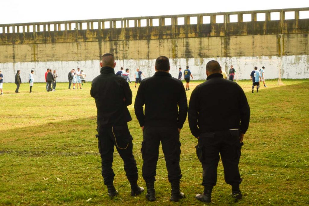 La sobrepoblación carcelaria no se resuelve con traslados