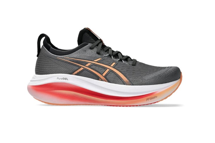 ASICS Gel Nimbus 27. El caballito de batalla de la firma. $ 275.000.
