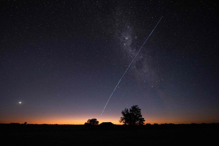 Starlink empezó a competir en lugares donde la conexión es muy lenta o inexistente. Foto AFP