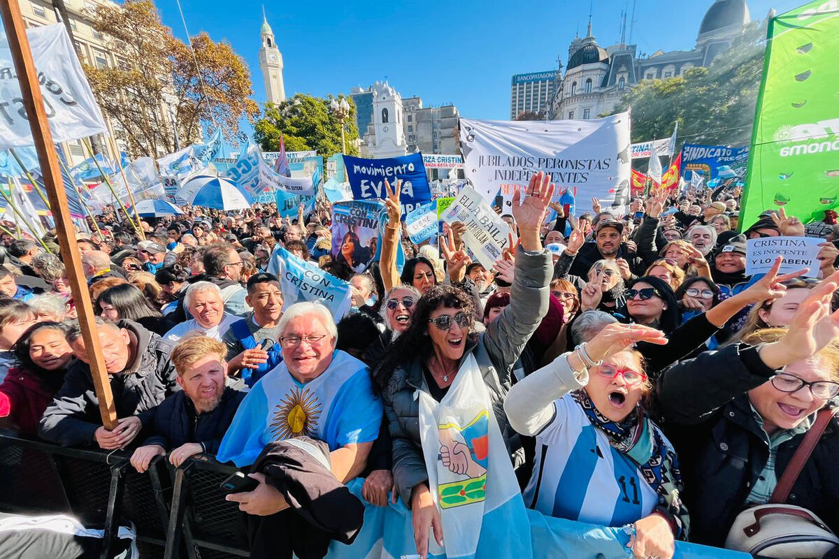 "Los pueblos siempre vuelven”, el mensaje de Cristina a una plaza colmada