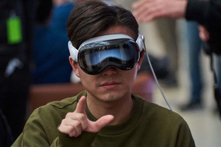 La primera versión del Apple Vision Pro no tuvo el éxito esperado por Appel. Foto: Bing Guan/Bloomberg