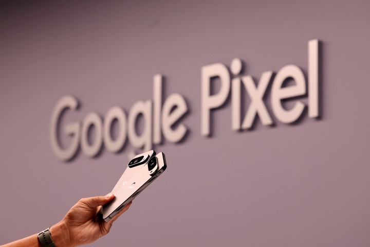 Google quiere ser referente entre los celulares Android. Foto: REUTERS.