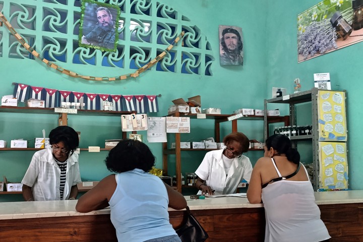 Cuba inicia este lunes un inusual proceso de consulta ciudadana sobre el anteproyecto de ley del Código del Trabajo. Foto EFE