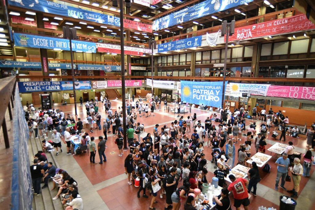 "Vamos a construir una fuerza nacional para que nuestro pueblo tenga una alternativa y una esperanza” 2 "Vamos a construir una fuerza nacional para que nuestro pueblo tenga una alternativa y una esperanza”