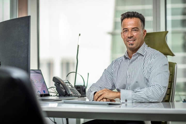 "Lo ideal es combinar educación formal con capacitación constante", afirma Martín Colombo, de Veeam.