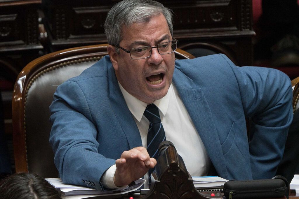 Diputados: Milei logró aprobar con lo justo el proyecto modificado de Reforma Laboral y el debate vuelve al Senado