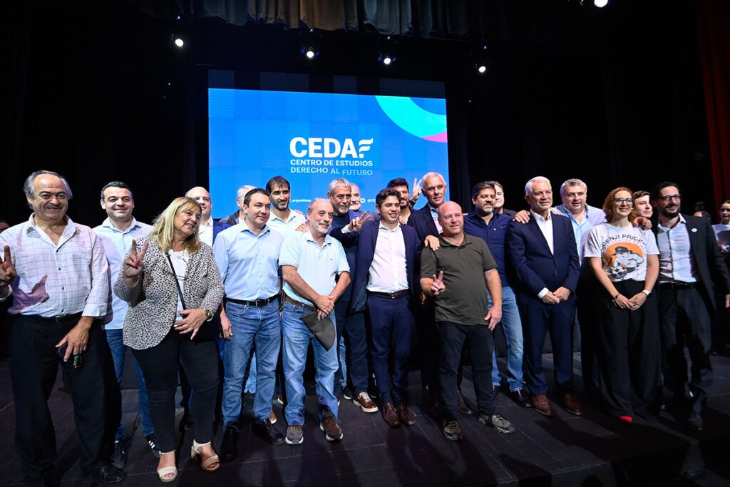 Kicillof lanzó su propia usina política: "Se espera de nosotros que podamos pensar un proyecto para el desarrollo productivo y soberano de nuestro país"