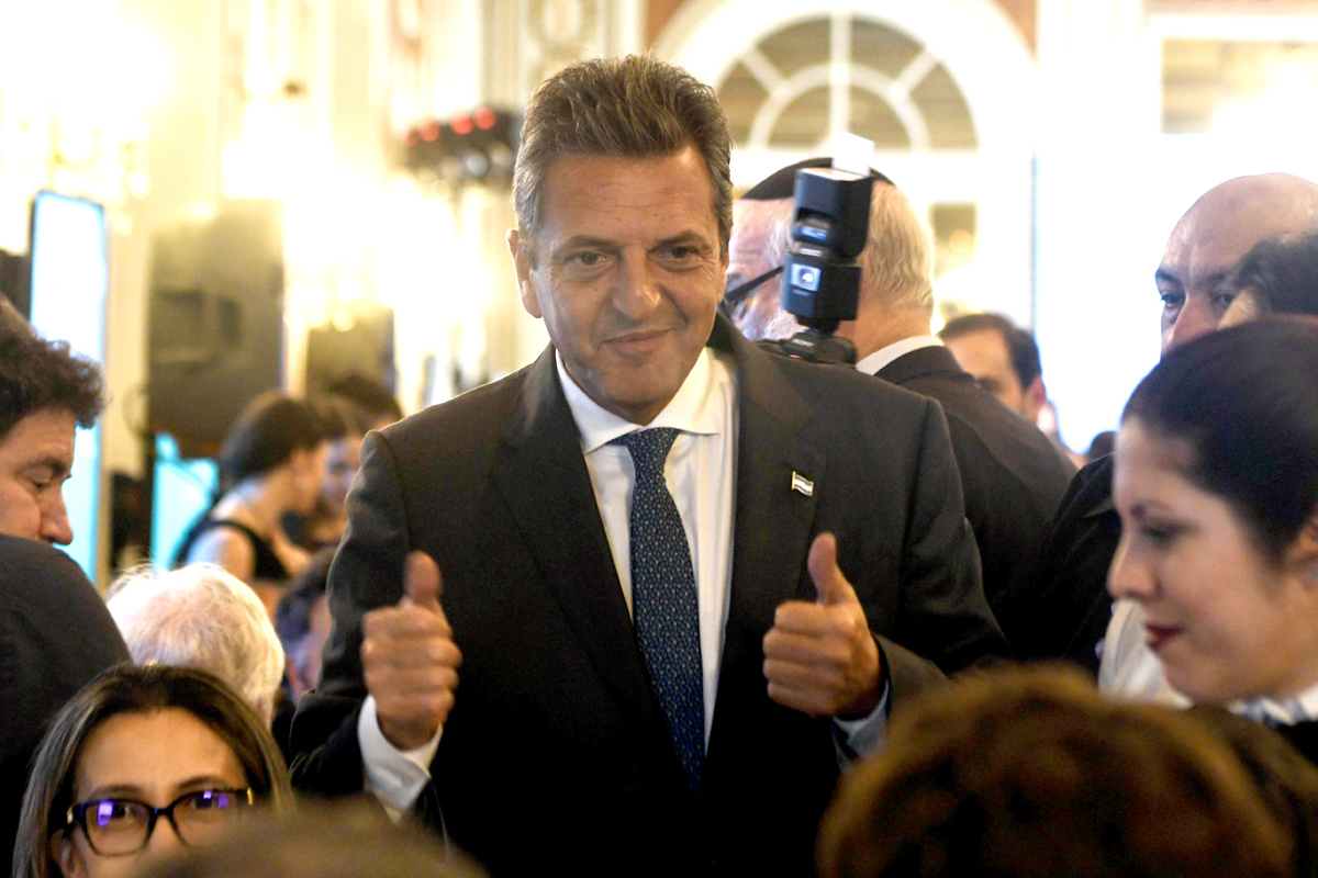 El peronismo coincide en que Milei está en su peor momento y enciende motores