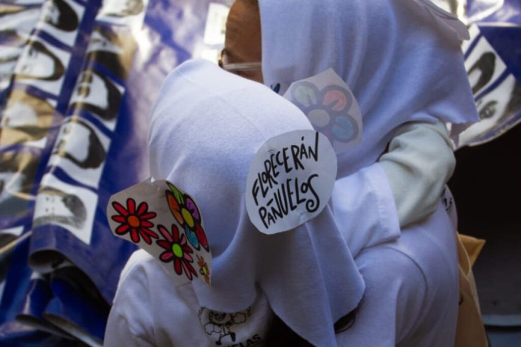 Son sin cuenta: crónica de una multitud que no va a desaparecer