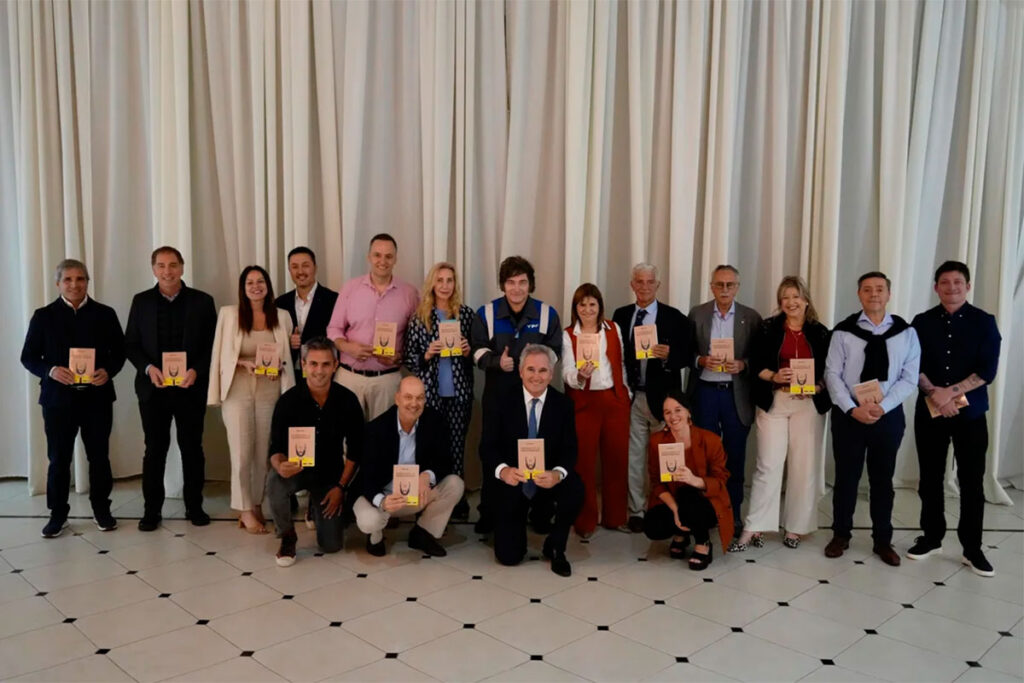 El Gobierno busca recuperar la agenda pero la interna y el Adorni gate no ayudan 3 El Gobierno busca recuperar la agenda pero la interna y el Adorni gate no ayudan