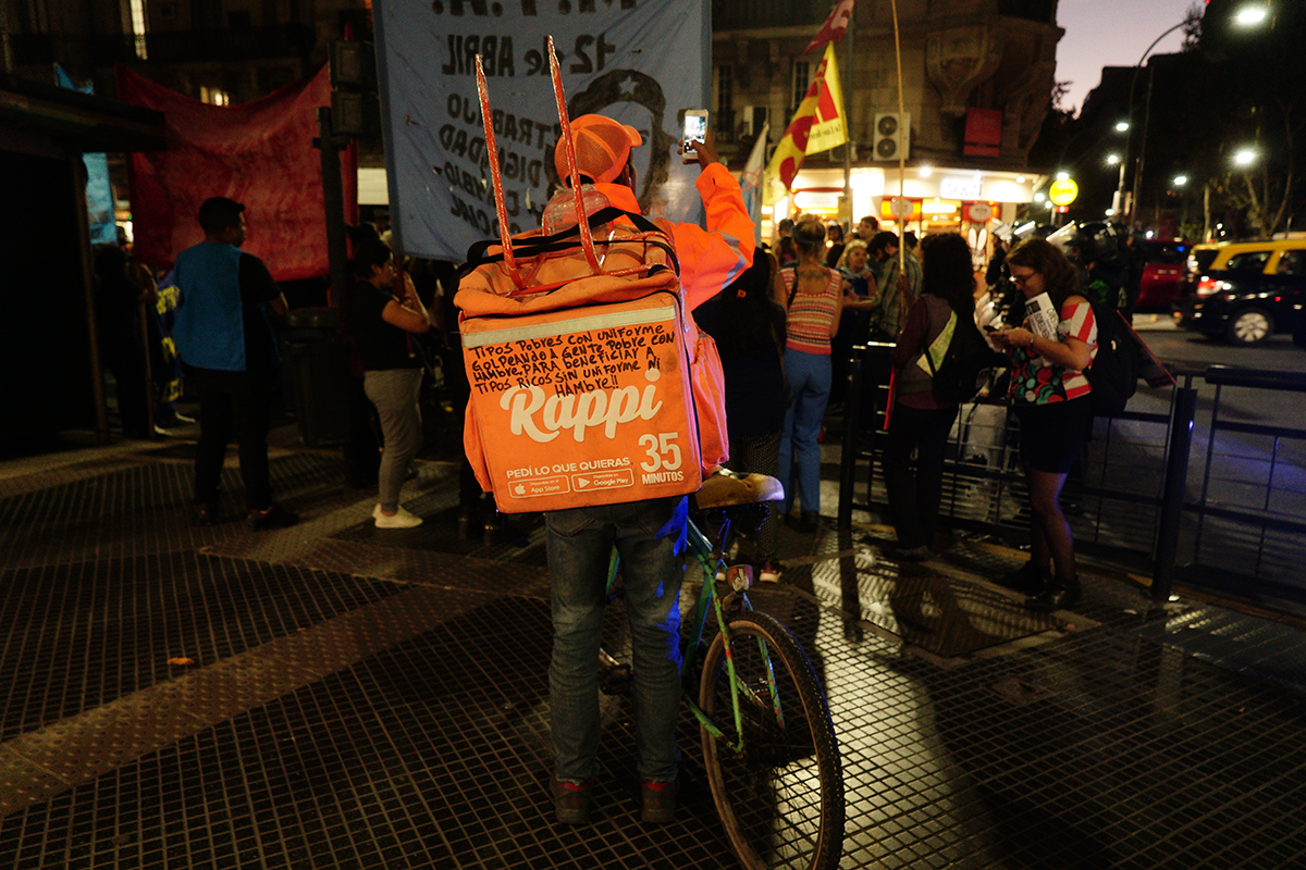 En el Conurbano crece el rechazo a Milei impulsado por la crisis 5 En el Conurbano crece el rechazo a Milei impulsado por la crisis