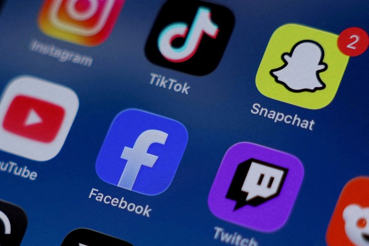 Las redes sociales, otro vector que hay que cuidar ante hackeos. Foto: Reuters